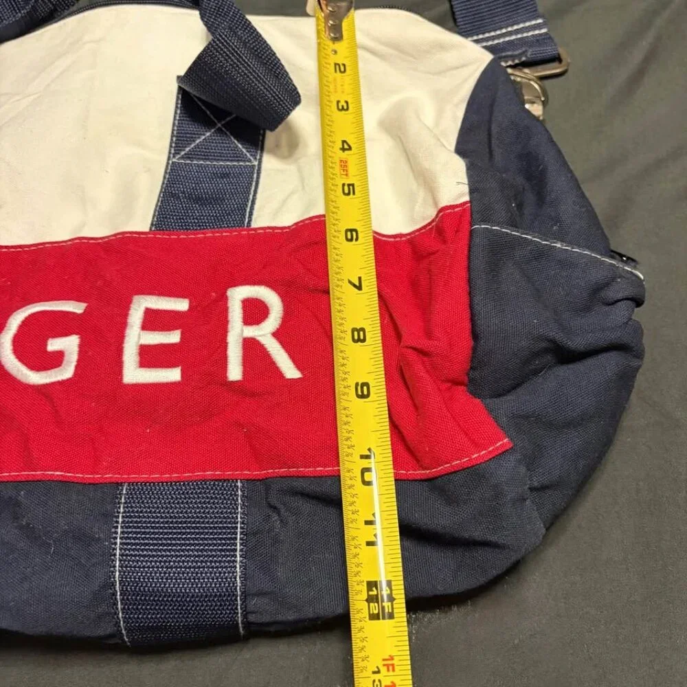 Vtg Tommy Hilfiger Red, White & Blue Duffle/Gym Bag w/Shoulder‎ Strap Full Zip
